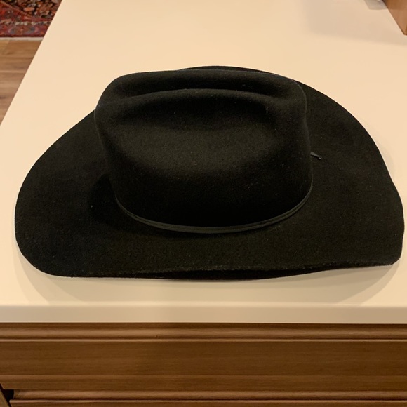 2 Cowboy hats - Picture 2 of 6